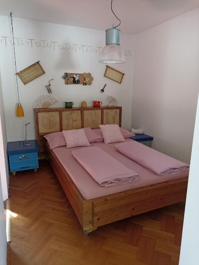 Appartement Uj Vilag à Harkány Extérieur photo